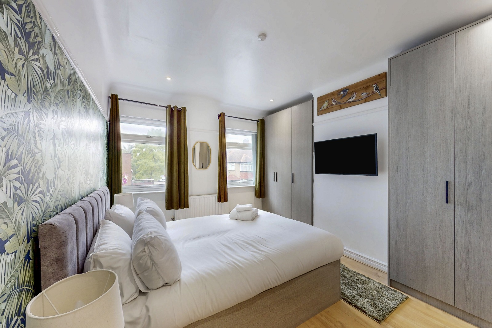 Bedroom 2 at the Twickenham 2-Bedroom Apartment, alternate angle